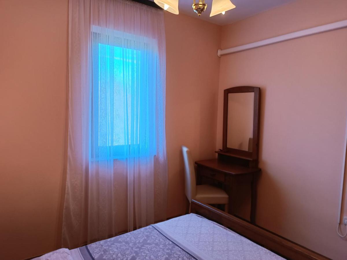 פורץ Apartments Ivicek מראה חיצוני תמונה