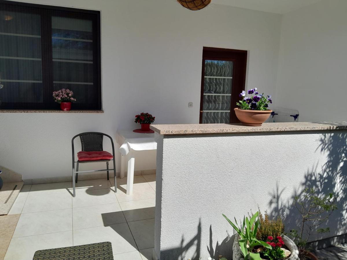 פורץ Apartments Ivicek מראה חיצוני תמונה