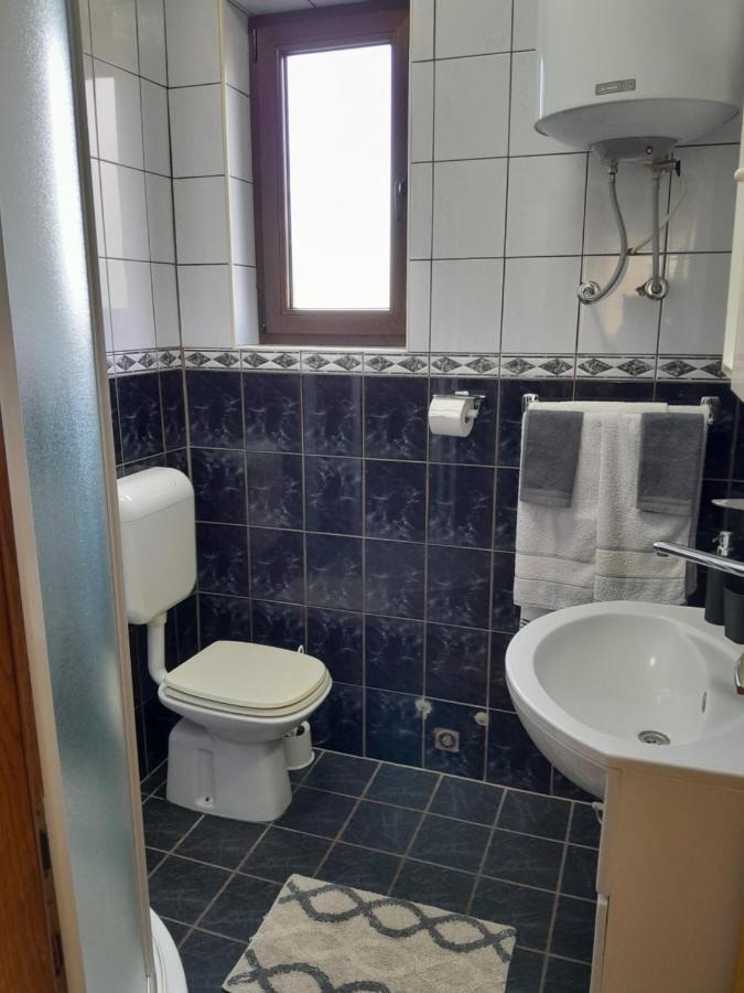 פורץ Apartments Ivicek מראה חיצוני תמונה