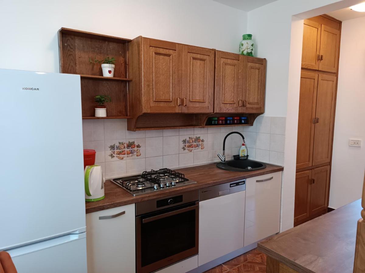 פורץ Apartments Ivicek מראה חיצוני תמונה